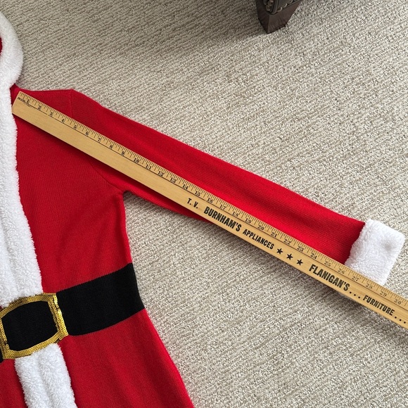 Woman’s Santa sweater dress - Picture 8 of 9